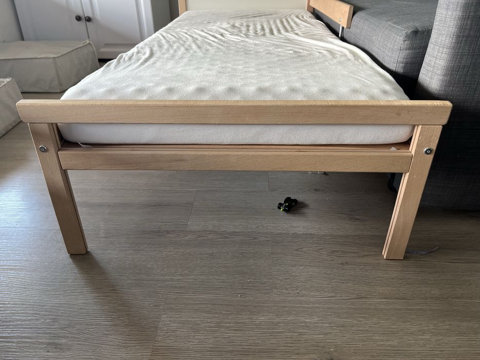 Cadru pat+ somieră + saltea spumă 70x160