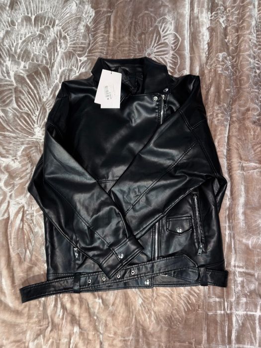 Продам женскую одежду