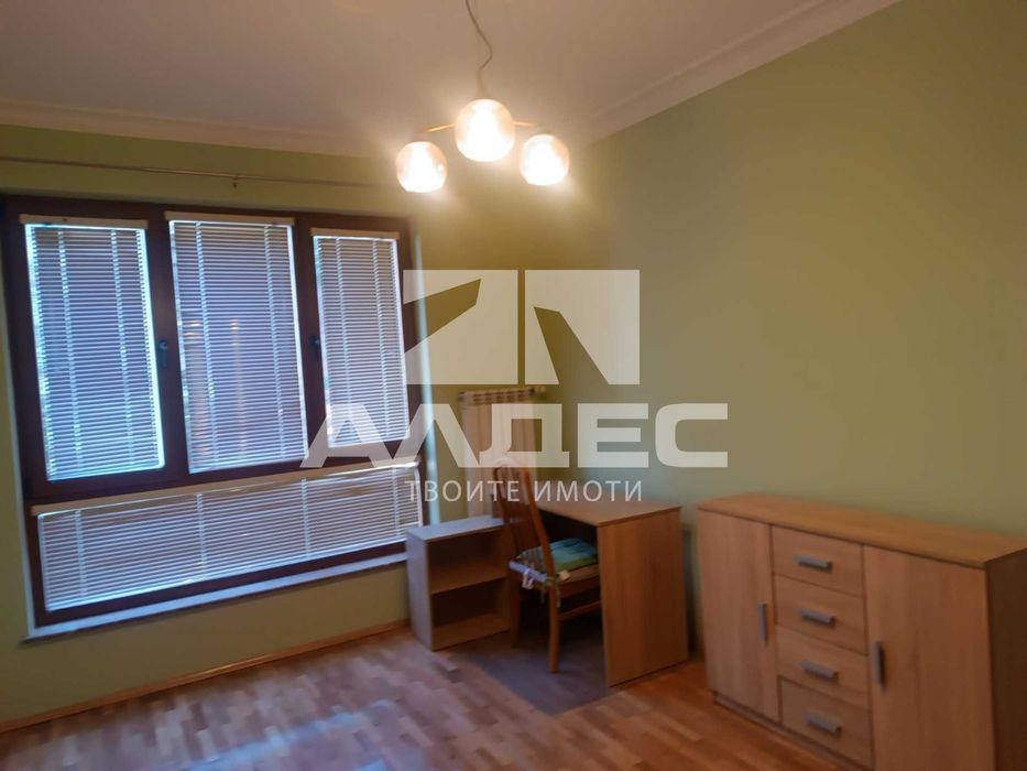 Дава се под наем Тристаен апартамент в София, Център - 123 кв.м за 900 € - Снимка #6