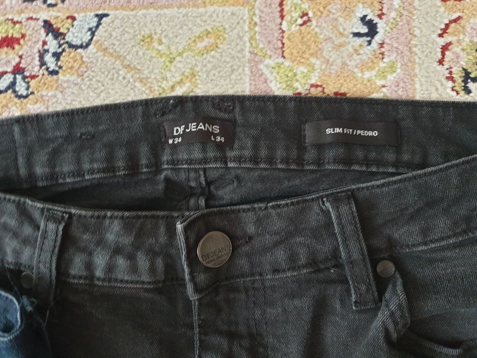 Продам мужские джинсы