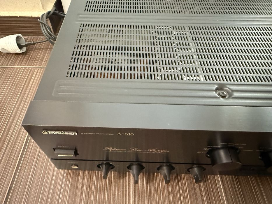 Pioneer A-616 Стерео усилвател