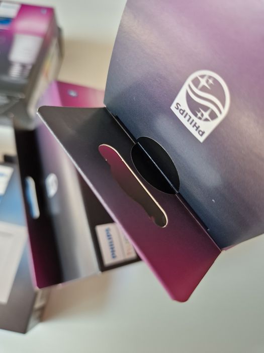 НОВИ - Philips Hue White and Color 9W, E27, A60, dimmer