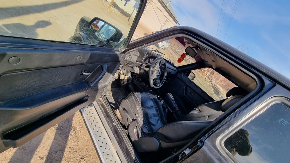 Lada Niva 4x4 sotiladi