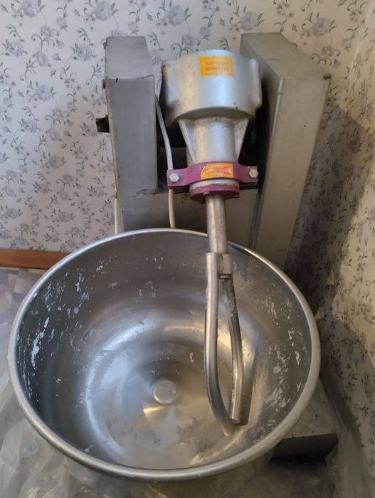 Тестомес для пекарни