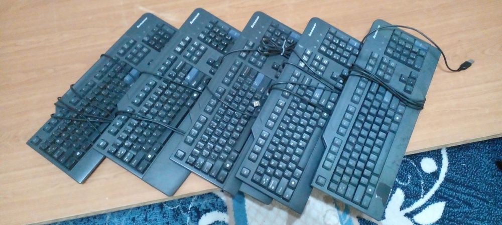 1500 тг. Клавиатура Lenovo
