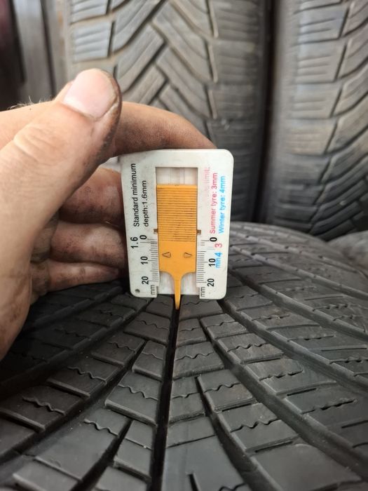 2 Всесезонни гуми Goodyear 225/55/17 ДОТ20 7мм