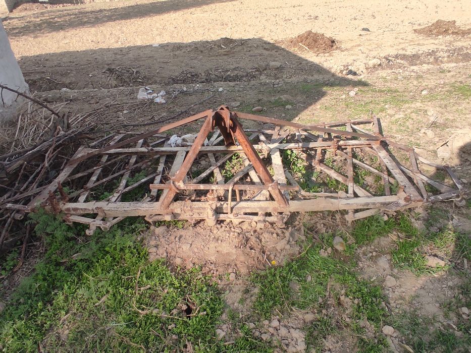 MTZ80 traktor sotiladi