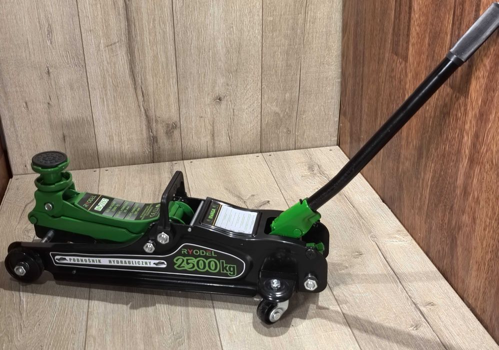 Cric auto 2,5T – Profil redus, ridicare usoara si sigura