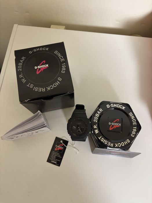Vând ceas Casio G-Shock GA-2100