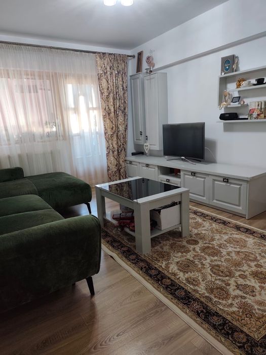 Apartament 3 camere 65 mp