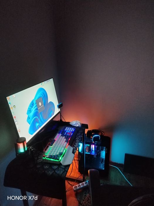 Gaming kompyuter sotiladi