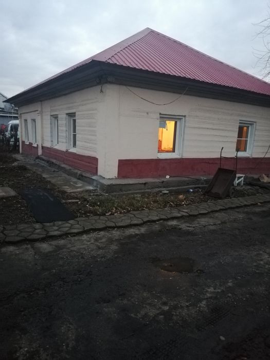 Продам дом с центральным отоплением.