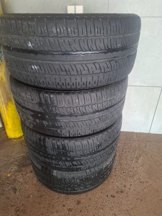 Шины 295/40/R22 продаю