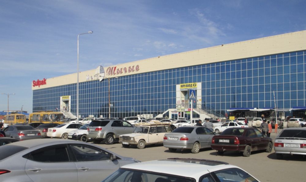 В ТД Мега Шыгыс сдам бутик