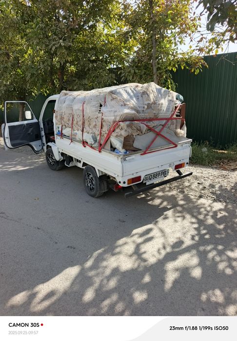 Вывоз мусора строительного мусора и хлам.Старой мебел.