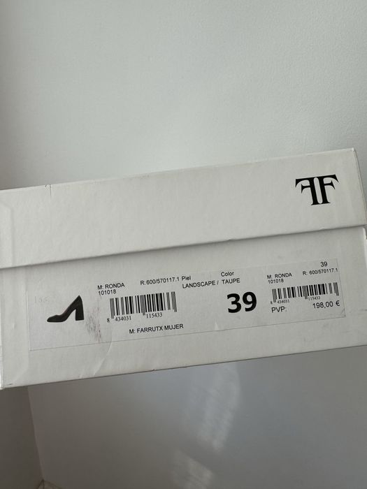 Pantofi 39 Farrutx noi