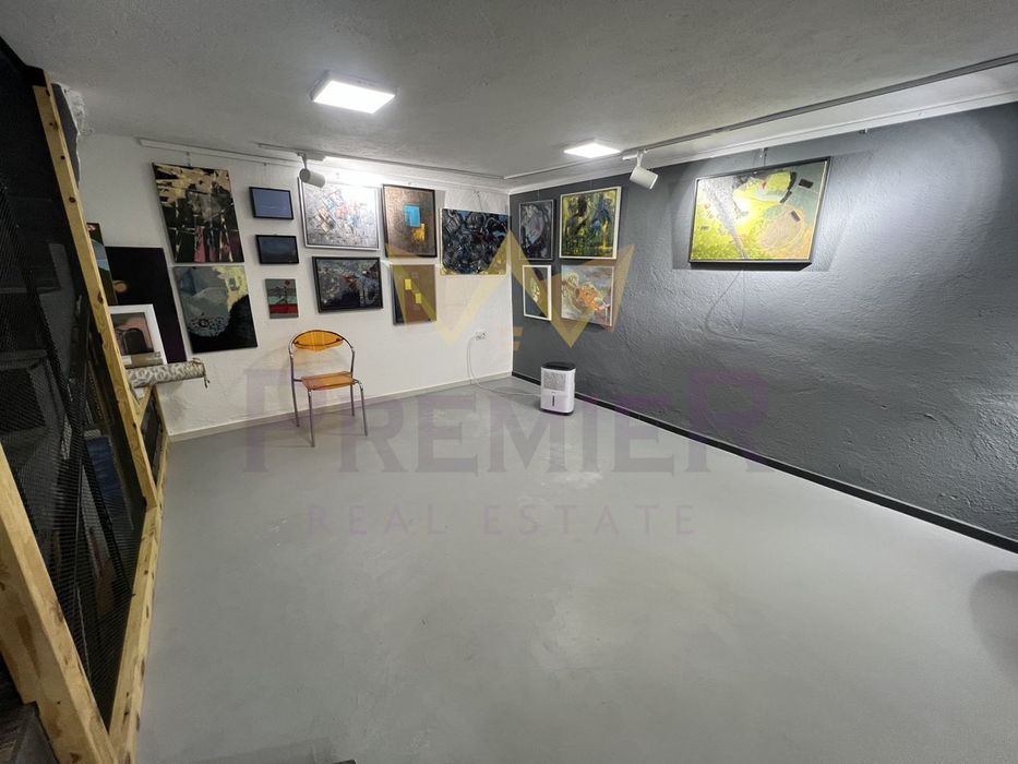 Дава се под наем Офис в Варна, Център - 90 кв.м за 650 € - Снимка #11