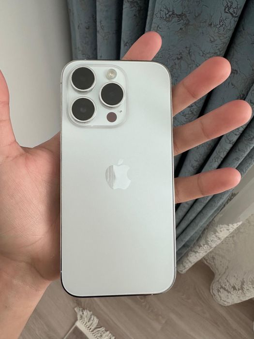 iPhone 14 pro белый