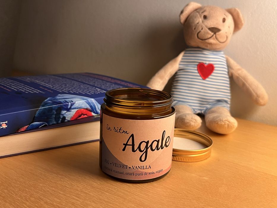 Lumanare parfumata cu miros de vanilie si smochine