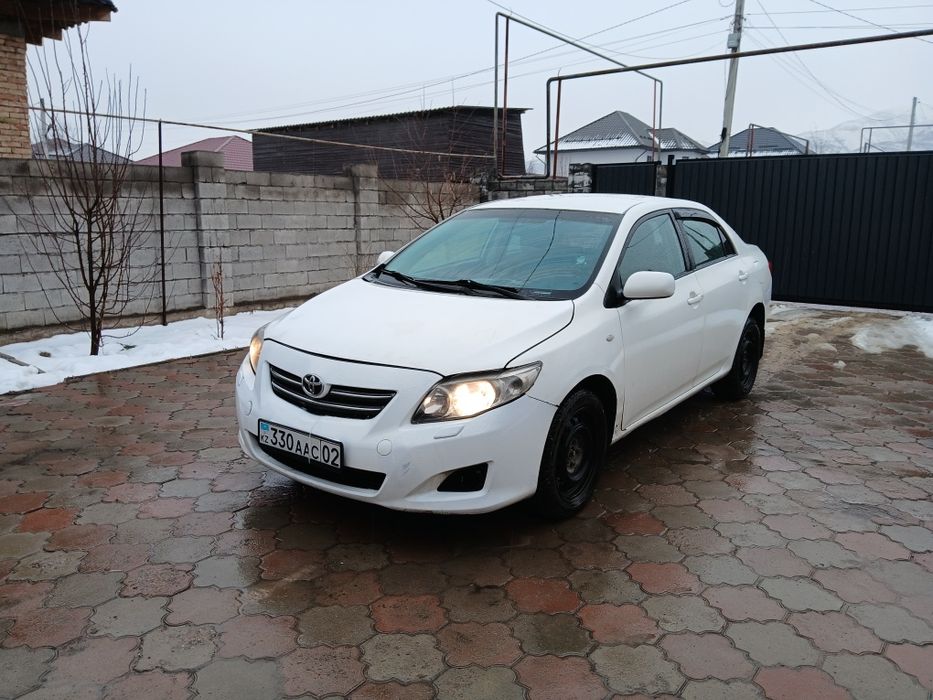 Продам машину Toyota Carolla