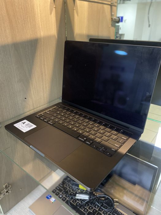Макбук/ Macbook pro M5 baitime