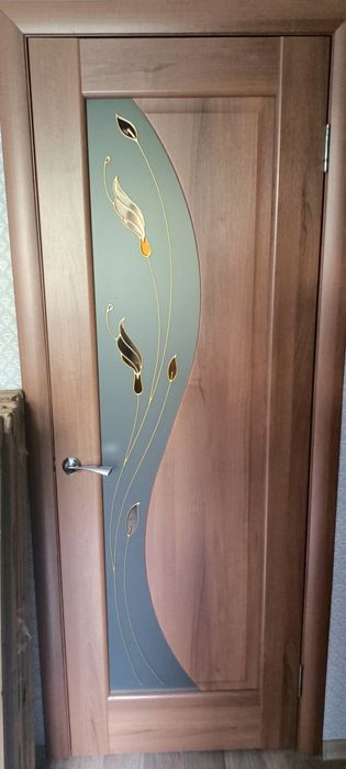 Продается двери 70 ширина