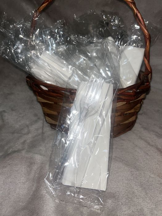 пластмасови прибори - 50 бр.