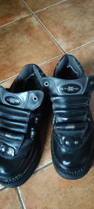 Pantofi Criss Kross nr. 42/43