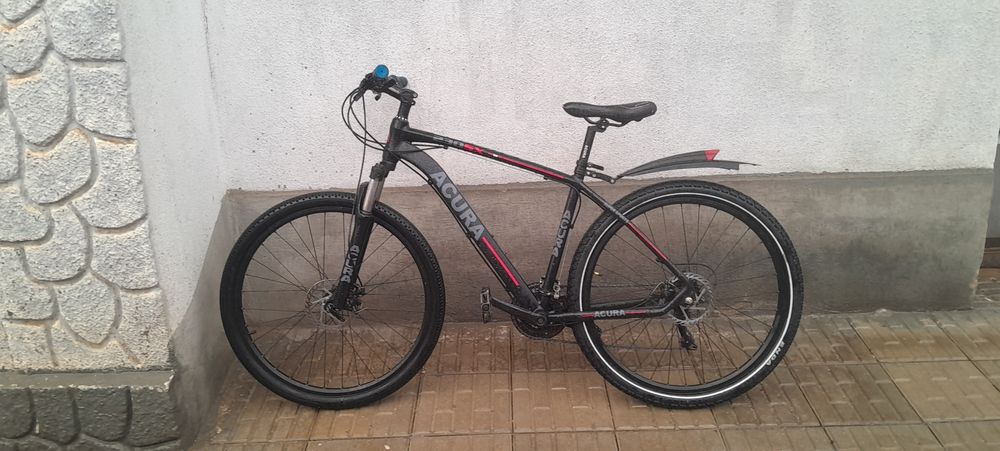 Acura velosiped  original   rama  17 yoki 18  razmer 27.5 koleso