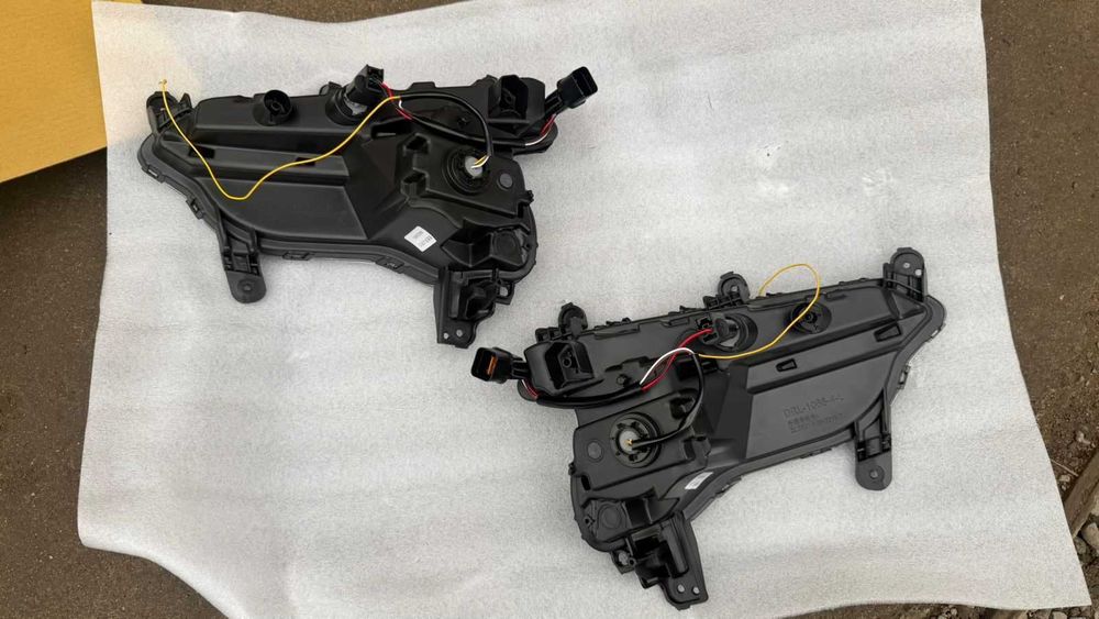 Противотуманка туманка Hyundai Santa fe 15-18