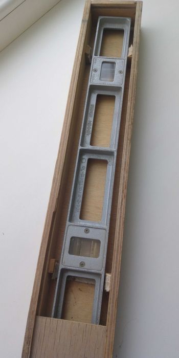 Уровень строительный