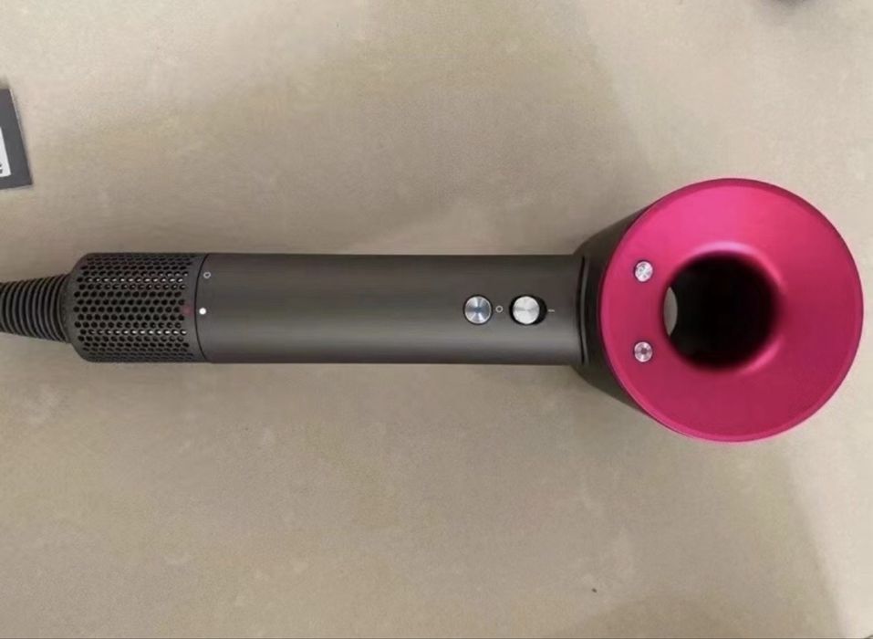 Uscator de par Dyson Supersonic hd08