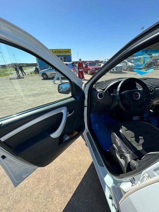 Машинаа Ларгуссс