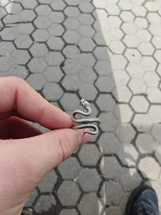 продам кольцо. серебро 925