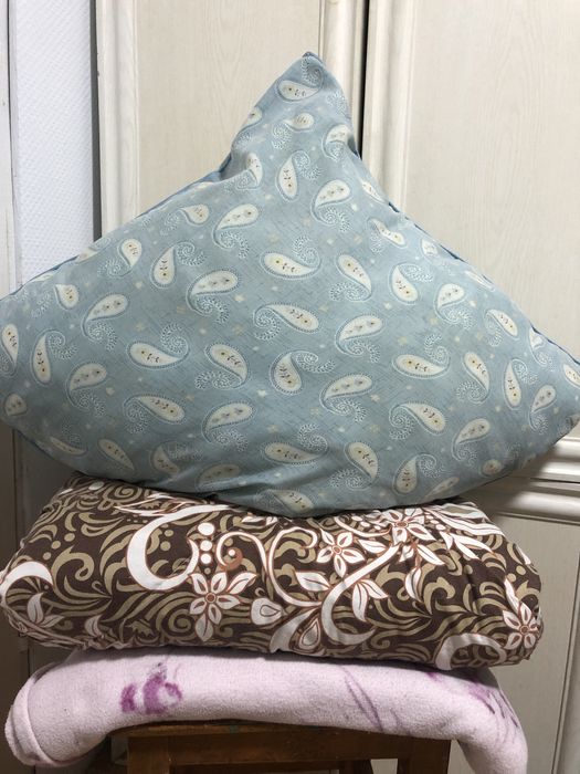 Подушка, корпе қоңыр