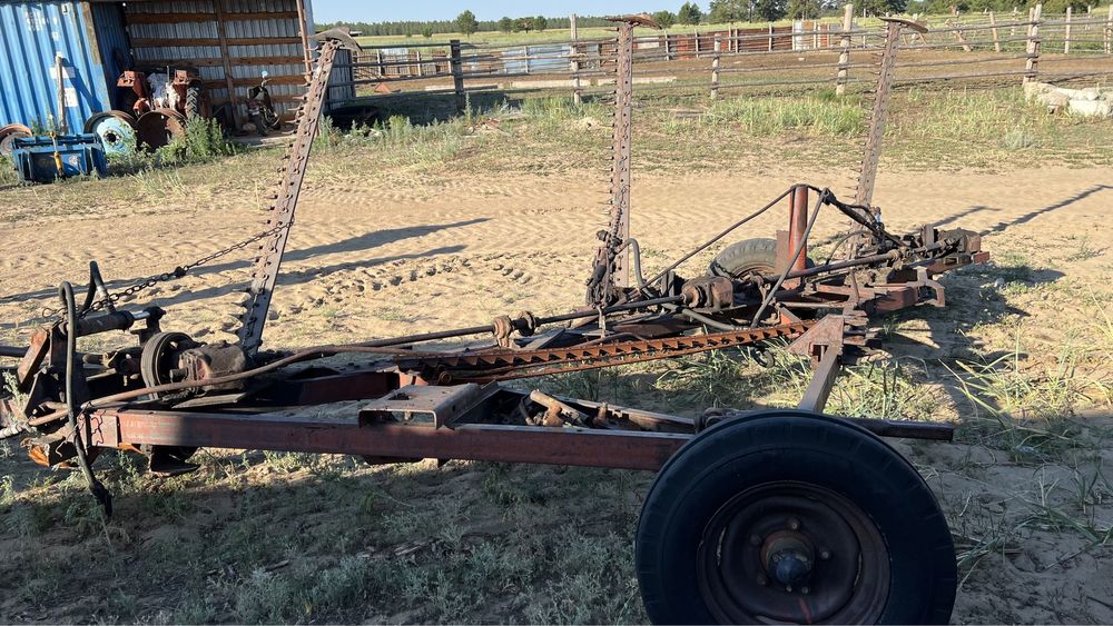 Косилка трехбрусная.