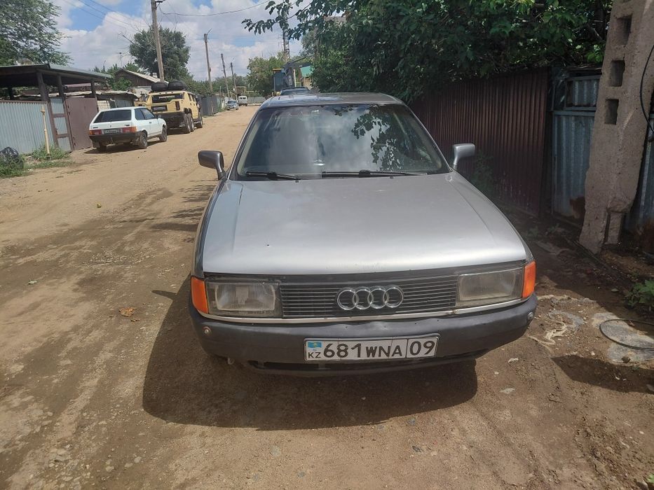 Продаю машину Audi80