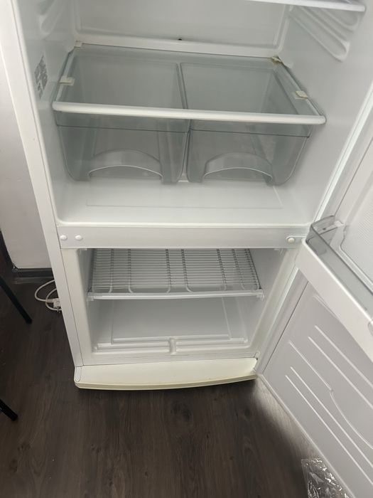 Продам холодильник атлант 150 см