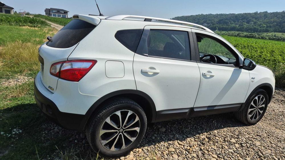 Dezmembrez / Dezmembrari / Piese / Nissan Qashqai Facelift 1.5 1.6 2.0