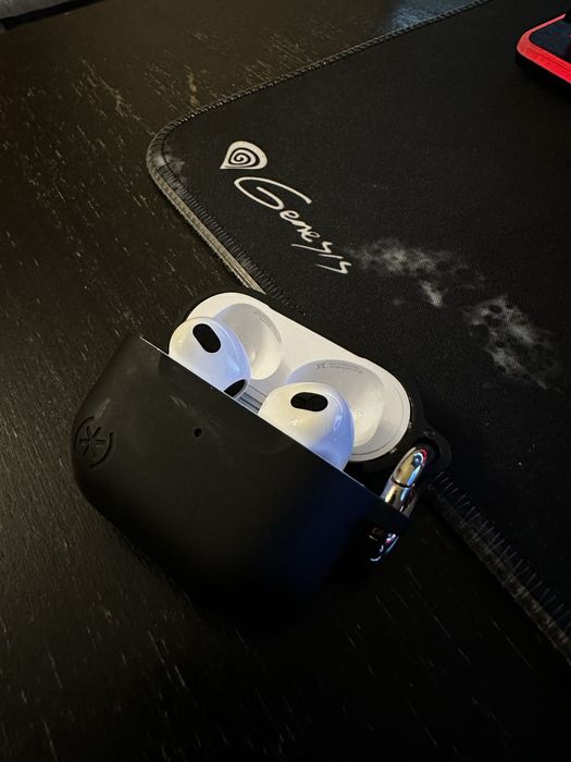 Apple AirPods 3 ЧИСТО НОВИ