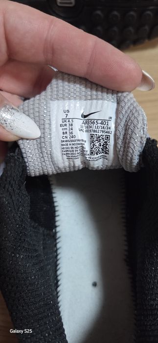 Маратонки Nike, 38 номер