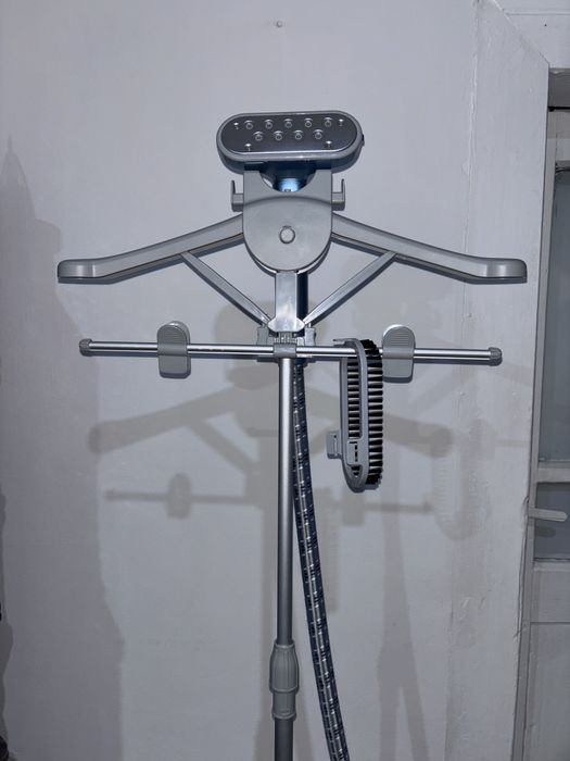 Aparat de călcat vertical cu abur( Steamer) Essentielb Activ’Steam