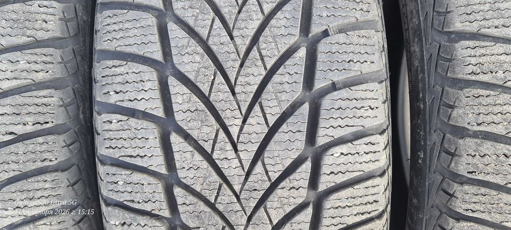 Зимний шины Goodyear 205/50/17