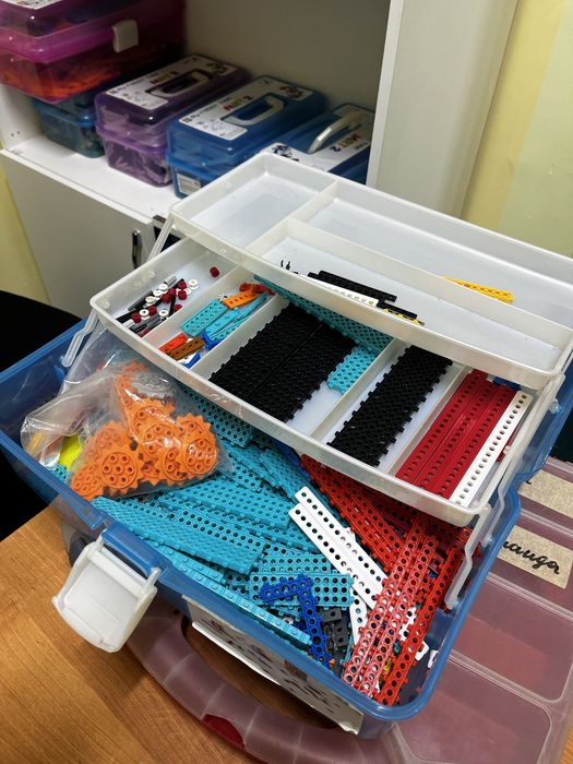 Набор конструкторов (провессиональных)