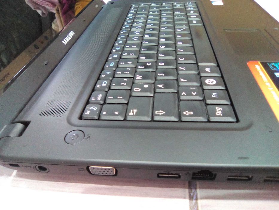 SAMSUNG R519 MODEL:NP-R519 - 2 процесора