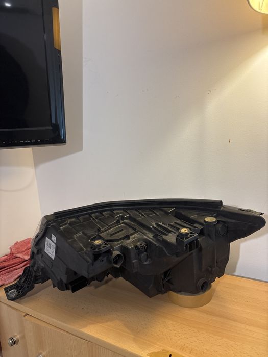 Фар VW T7 Transporter