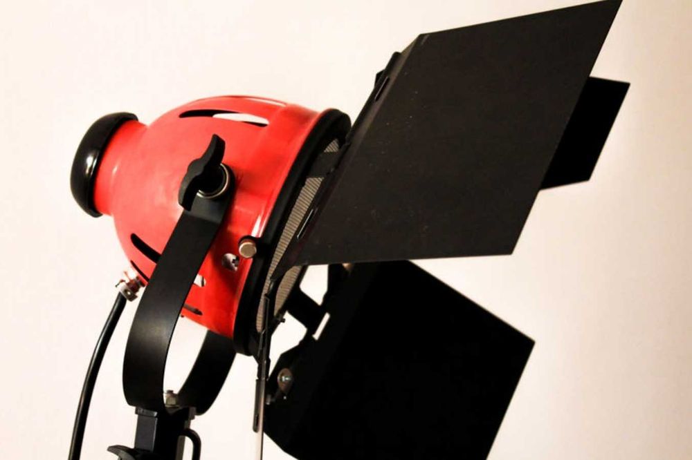 Прожектори Redhead 3x800w Постоянно топло осветление с клапи и димер