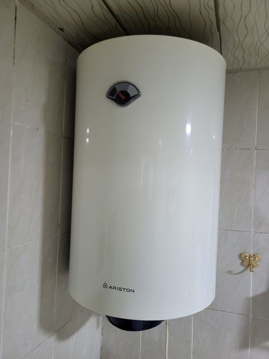 Бойлер Аристон 80 литр