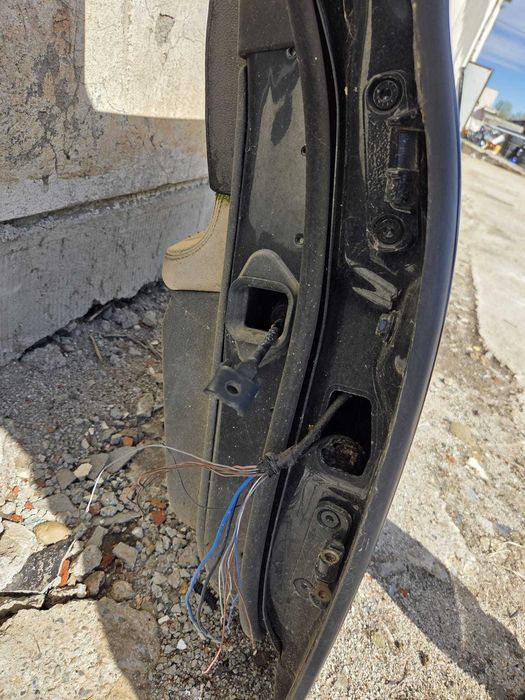 Usa stanga spate BMW seria 7 F01