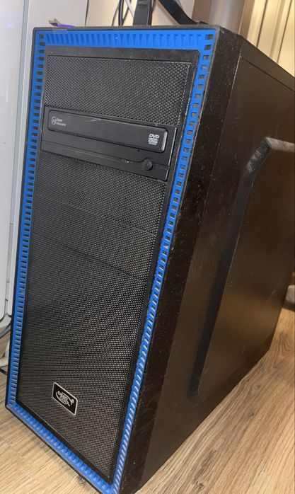 Настолен компютър + монитор